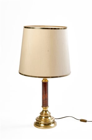 Scanabissi  
Lampada  
 Cm 66,5x44,5