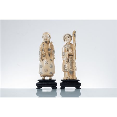 MANIFATTURA CINESE DELLA FINE XIX SECOLO, Coppia di sculture
