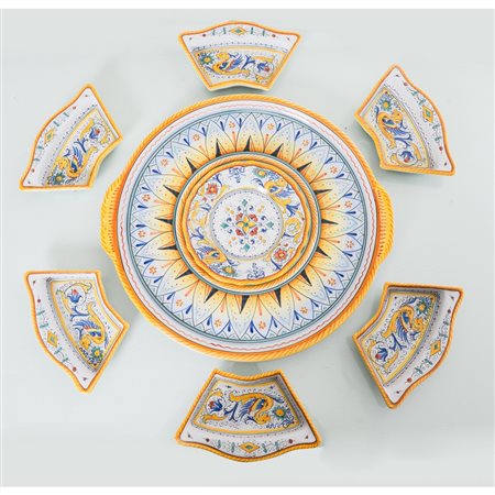 DUE VASI, CILINDRO E ANTIPASTIERA