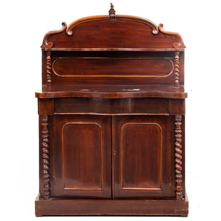 MANIFATTURA INGLESE XIX SECOLO, Piccola credenza con alzata