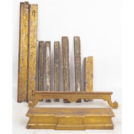 MANIFATTURA ITALIANA DEL XVIII/XIX SECOLO, Otto elementi