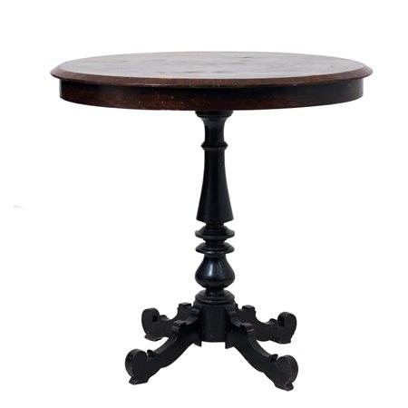 MANIFATTURA SICILIANA DEL XIX SECOLO, Tavolino