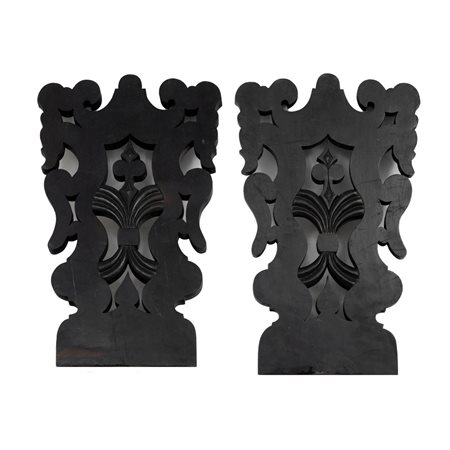 MANIFATTURA SICILIANA FINE DEL XX SECOLO, Coppia di fregi