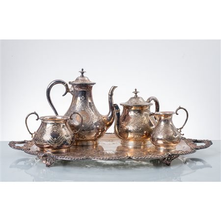 MANIFATTURA INGLESE DEL XIX SECOLO, Servizio in sheffield