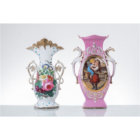 MANIFATTURA EUROPEA DEL XIX SECOLO, Due vasi