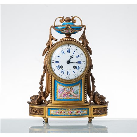MANIFATTURA FRANCESE DEL XIX SECOLO, Orologio da tavolo