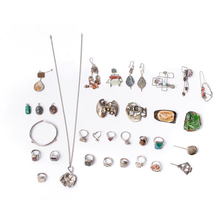 OGGETTI diversa tipologia in argento e pietre semi preziose