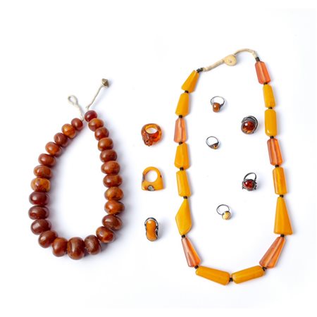 DUE COLLANE E OTTO ANELLI