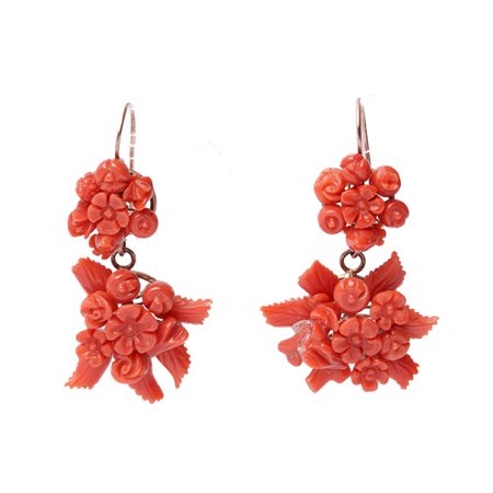 ORECCHINI in oro giallo 9 KT con corallo