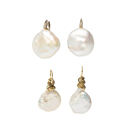 DUE PAIA DI ORECCHINI