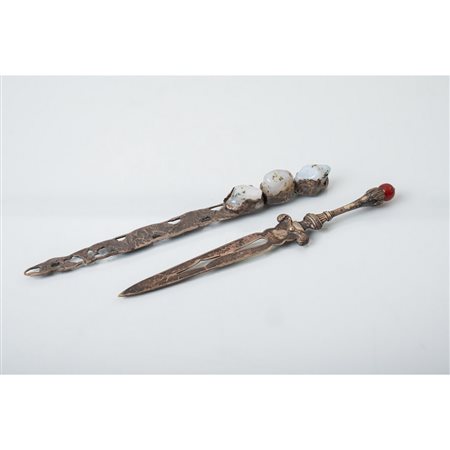 DUE TAGLIACARTE in argento