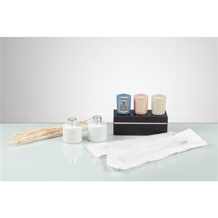 FLORIS E THISWORD, Tre candele e due profumatori