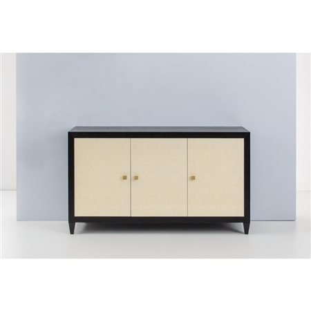 PRODUZIONE INGLESE 2000 ca., Sideboard