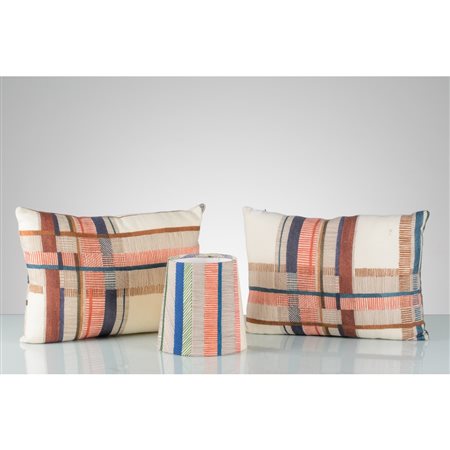 HERMES, Due cuscini ed un paralume