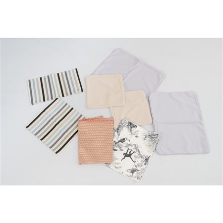 HERMES E PROD. INGLESE 2000 ca., 2 scampoli tessuto e 6 cuscini