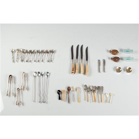 PRODUZIONE INGLESE 2000 ca., Quaranta posate