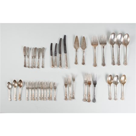 PRODUZIONE INGLESE 2000 ca., Parte di servizio posate