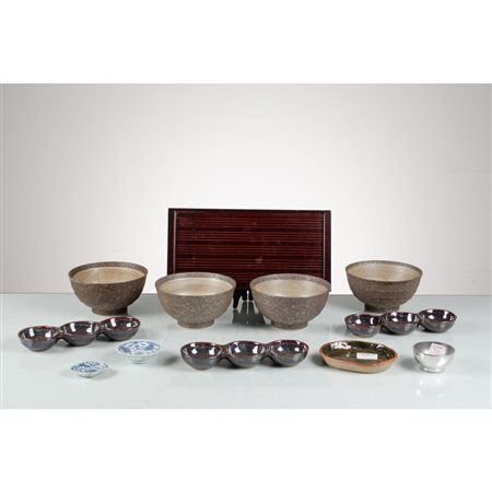 PRODUZIONE ORIENTALE 2000 ca., Dodici pezzi