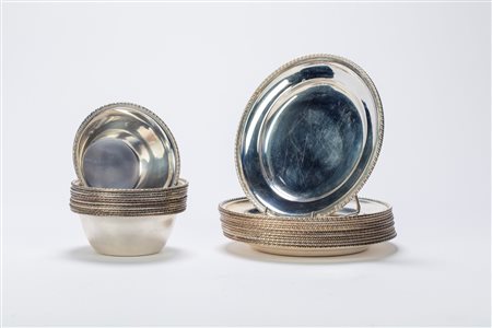 Dodici coppette lavadita e dodici piattini pane, Italy, first half of the 20th century