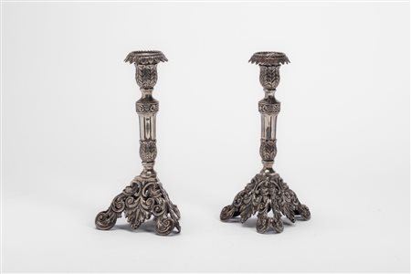 Coppia di candelieri a base traforata, 19th century