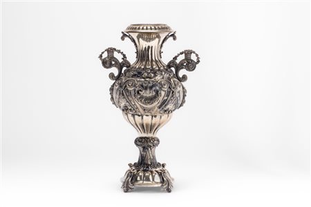 Grande vaso biansato, Italy, circa 1930