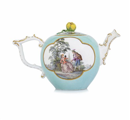 MEISSEN TEIERA IN PORCELLANA, MEISSEN, 1745 CA., globulare con riserve...