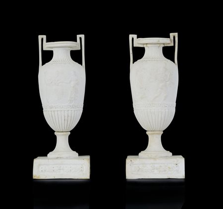 NAPOLI COPPIA DI VASETTI IN BISCUIT, F.TAGLIOLINI, NAPOLI, REAL FABBRICA...