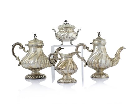 ARGENTI RECENTI SERVIZIO DA TE E CAFFE' IN ARGENTO, XX SECOLO, composto da...