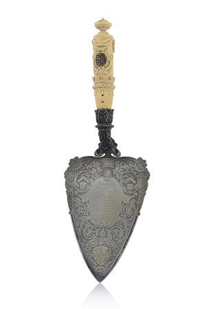 ARGENTI D'EPOCA MODELLO DI CAZZUOLA MASSONICA IN ARGENTO E AVORIO, LONDRA,...