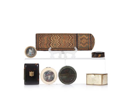 OGGETTISTICA VARIA LOTTO DI SCATOLE E COFANETTI IN MATERIALI VARI, XIX-XX...