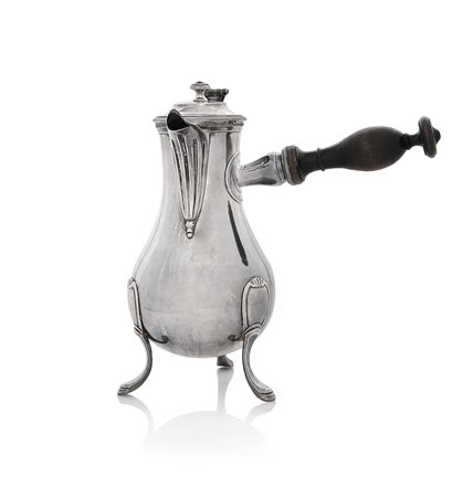 ARGENTI D'EPOCA CAFFETTIERA CON MANICO LATERALE IN ARGENTO, PARIGI, 1798 CA.,...