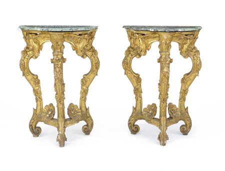 MOBILE DEL XVIII SECOLO COPPIA DI CONSOLE IN LEGNO SCOLPITO E DORATO, ROMA,...