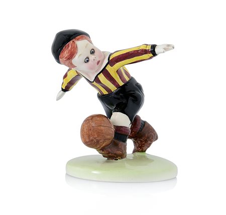 LENCI "CALCIATORE" IN CERAMICA, LENCI, S.VACCHETTI, 1933, decoro policromo;...