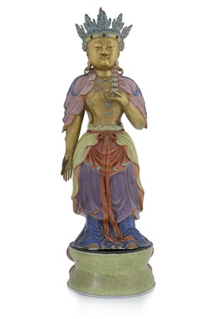 ARTE ORIENTALE SCULTURA IN PORCELLANA, CINA, XX SECOLO, raffigurante divinità...