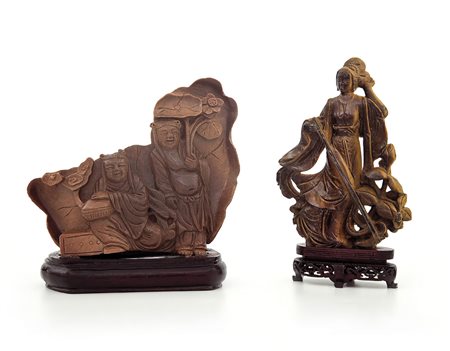 ARTE ORIENTALE DUE SCULTURE IN PIETRA DURA, CINA, XX SECOLO, di cui una in...