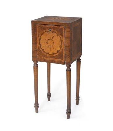 MOBILE DEL XVIII SECOLO MOBILETTO LUIGI XVI INTARSIATO IN LEGNI VARI, FINE...