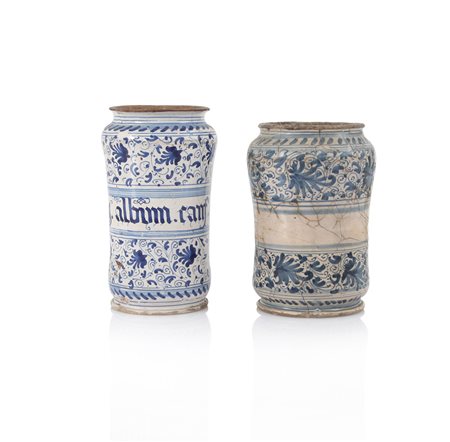 FAENZA DUE ALBARELLI IN MAIOLICA, PROBABILMENTE FAENZA, XVIII SECOLO, decoro...