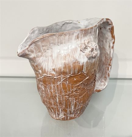 Veronica Zonzini (1976), “Brocca terra rossa primordiale”, 2025, Ceramica, cm...