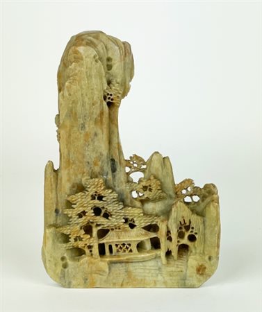 Asia, scultura in pietra ollare, 20° secolo, Opera in ambra/verde,...