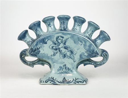 Antico vaso da fiori in sette pezzi, seconda metà del 20° secolo. Periodo di...