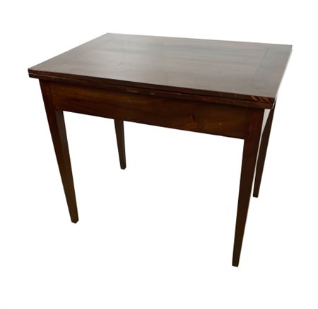 Tavolo pieghevole, XX secolo Stile Luigi XVI, in noce italiano Prodotto...