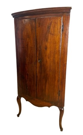 Mobile angoliera, XVIII secolo. Particolarità di un'angoliera a due gambe,...