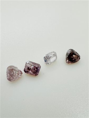 4 DIAMANTI NATURAL POLISHED 0,64 NATURAL FANCY ROSA -I1-I3 - CERTIFICATO GEMMOLOGICO ALLEGATO - F40801-30
