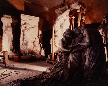 Luigi Ghirri (1943 - 1992)  - Casale Monferrato, 1985