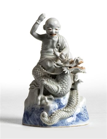  
Figura in porcellana Hirado Giappone, periodo Meiji (1868-1912).
 Alt.cm 19