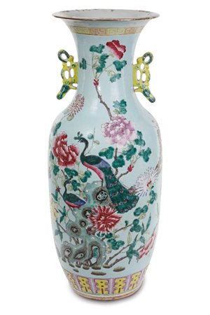  
Grande vaso a balaustro, Cina Inizio XX secolo
 Alt.60 cm.