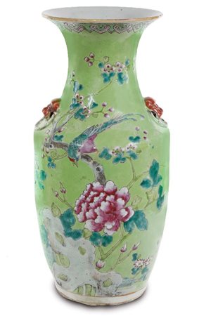  
Vaso a balaustro, Cina Inizio XX secolo
 Alt.45cm.