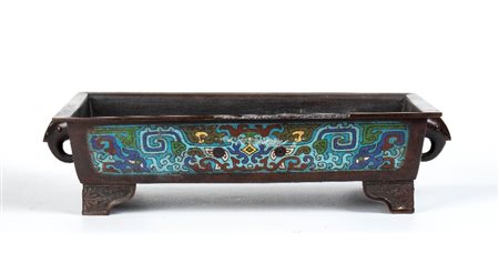  
Grande braciere in bronzo Giappone, epoca Meiji (1868-1912).
Bronzo Alt.47cm