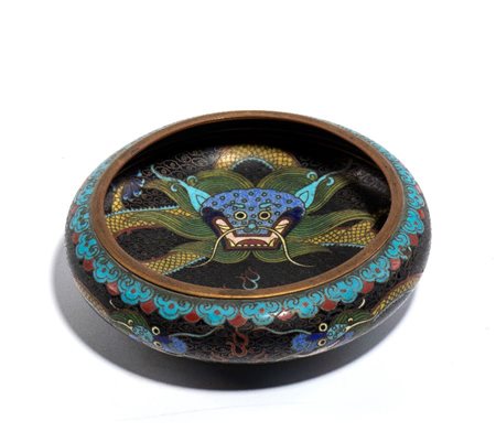  
Ciotola, cloisonné con drago, Cina Inizio XX secolo
 Diam.13cm