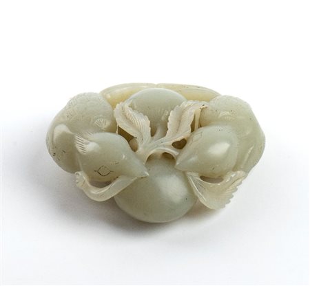  
Intaglio in giada, Cina  periodo Repubblica (1912-1949)
 Larg.6cm